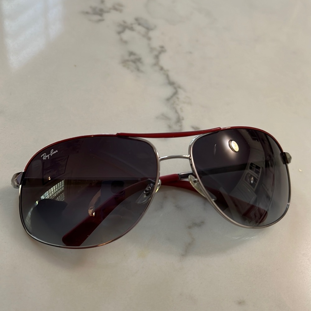 Ray-Ban. Retro sunglasses